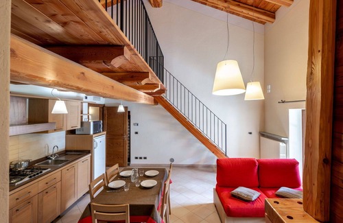 Sampeyre Apartment | Lovely apartment for 4 guests with pool, WIFI, TV and terrace
