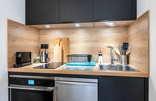 Lacanau-Ocean Apartment | Lovely apartment for 3 guests with pool, WIFI, TV and terrace