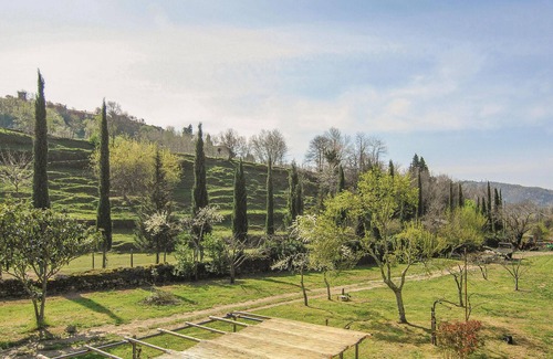 Arlia Apartment | Lovely apartment in Fivizzano with WiFi