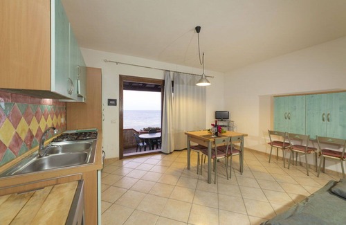 Villaputzu Villa | Lovely apartment in villa for 8 guests with A/C, TV and terrace