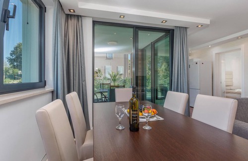 Milcetici Apartment | Lovely apartment in Malinska with WiFi