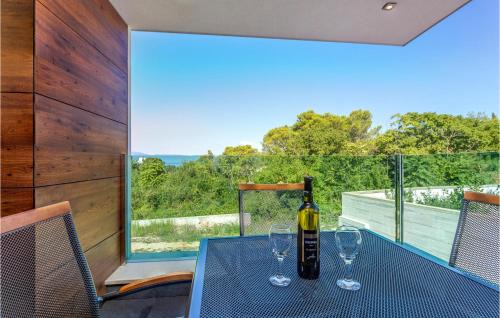 Milcetici Apartment | Lovely Apartment In Malinska With Wifi
