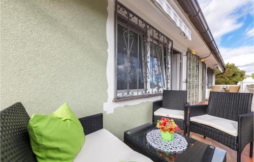Pavicini Apartment | Lovely Apartment In Pavicini With Wifi