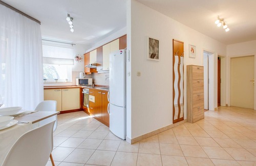 Vantacici Apartment | Lovely apartment in Vantacici