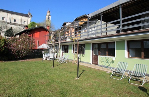 Trarego Viggiona House | Lovely apartment in villa for 4 people with WIFI, TV, patio and pets allowed