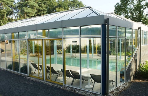 Belfeld House | Lovely apartment in villa for 6 people with WIFI, pool, TV and terrace