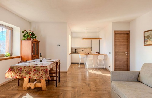 Sorico House | Lovely apartment in villa for 6 people with WIFI, TV, patio and pets allowed