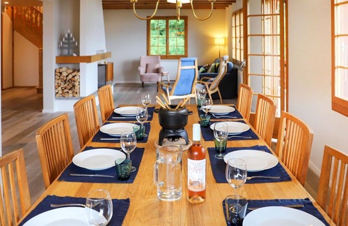 Chesieres House | Lovely apartment in villa for 12 guests with WIFI, TV, terrace and parking