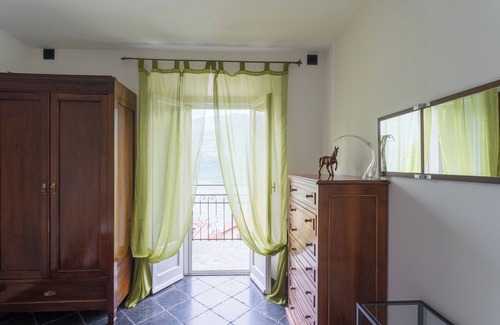 Carate Urio Apartment | Lovely Apartment overlooking the Lake