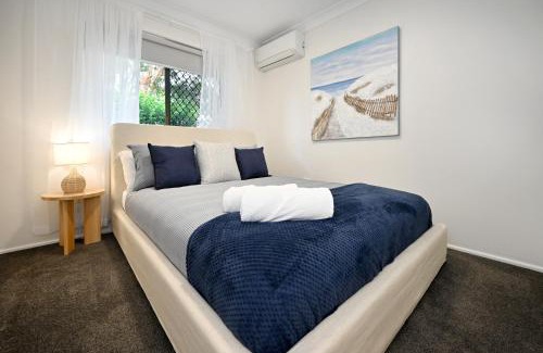 Buddina House | Lovely Beach House -Amazing Location, Pets - ZB9