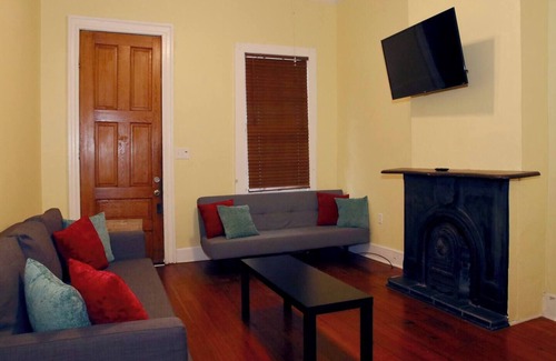 Touro Cottage | Lovely cottage 5 mins walk to historic St Charles Ave. & Magazine St- 2BR+1, 3BA