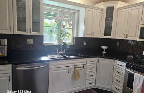 Richmond West House | Lovely cozy house with pool in a quiet safe family neighborhood