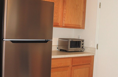 Palm Valley Condo | Lovely First Floor Condo in Small, Gated Community