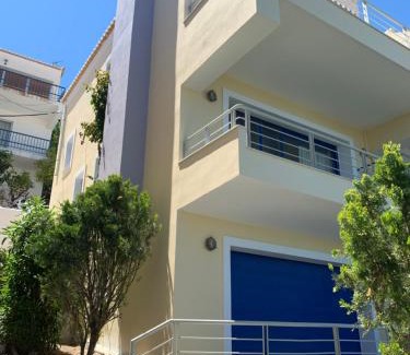 Spetses Apartment | Lovely Flat With Amazing View