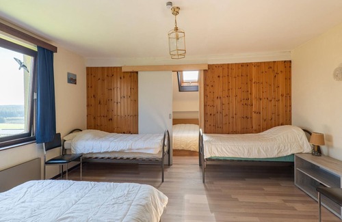 Gros-Fays House | Lovely holiday home in Bievre with garden