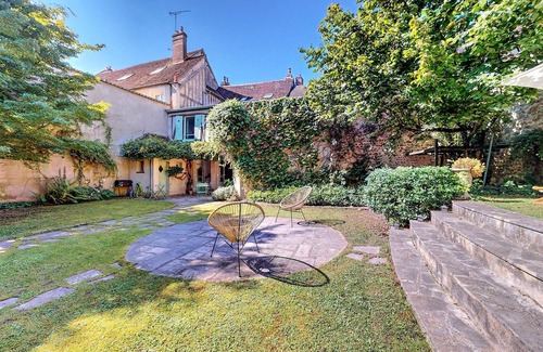 Villeneuve-sur-Yonne House | Lovely home in Villeneuve-sur-Yonne