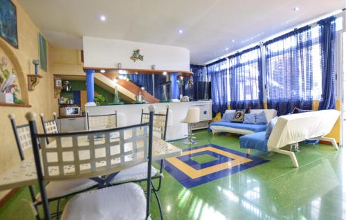 Brucoli House | Lovely Home In Augusta