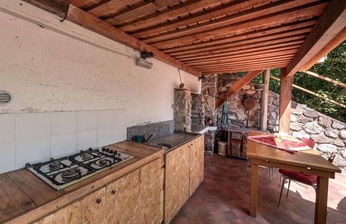 Bagolino House | Lovely home in Bagolino with kitchen
