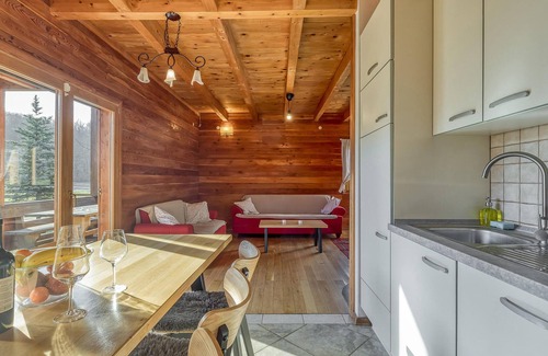 Gospic House | Lovely home in Buzim with sauna