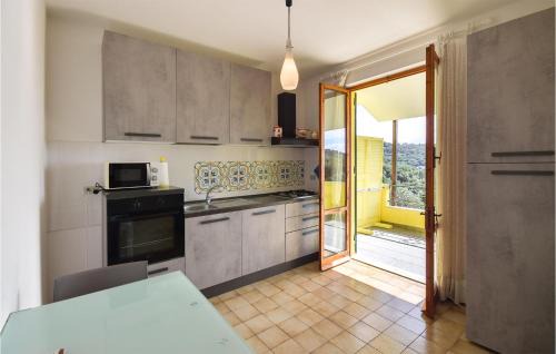 Chiavari House | Lovely Home In Chiavari With Wifi