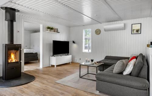 Hou House | Lovely Home In Hals With Wifi