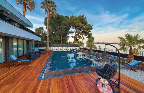 Kastela House | Lovely home in Kastel Stari with sauna