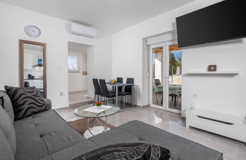 Sarsoni House | Lovely home in Rijeka