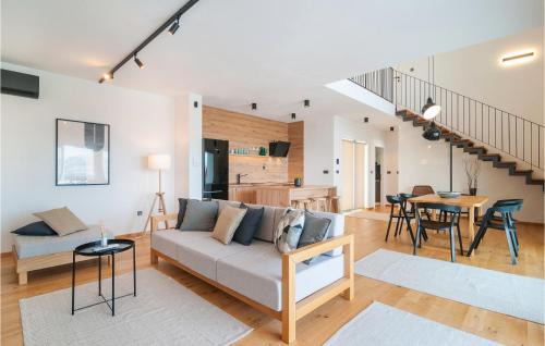 Supetar House | Lovely Home In Supetar Brac