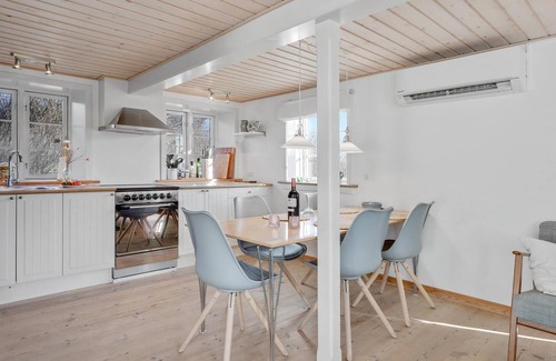 Svaneke House | Lovely home in Svaneke with WiFi