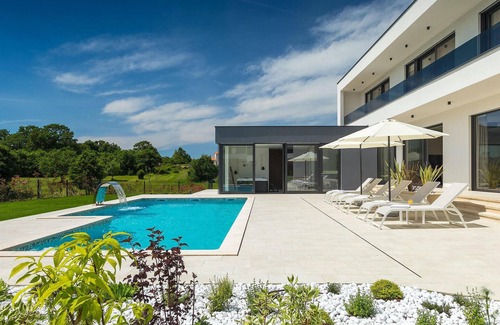 Kringa House | Lovely home in Tinjan