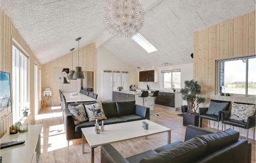 Bøtø By House | Lovely Home In Væggerløse With Sauna