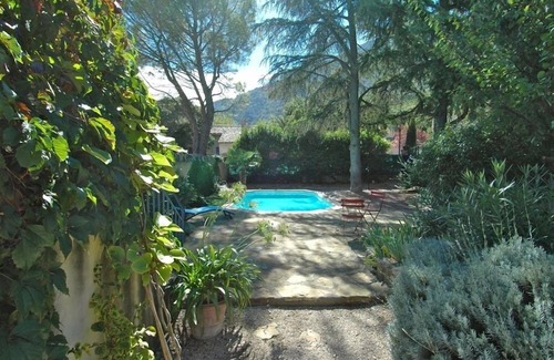 Maubec Apartment | Lovely Maubec apartment with private gardens, heated saltwater pool & internet