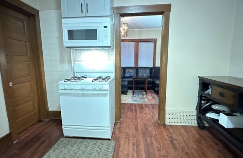 Milwaukee House | Lovely Milwaukee/West Allis Bungalow Home ^ Only 12 min from RNC Convention