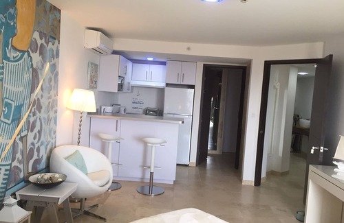 Oranjestad-West Apartment | Lovely New Studio In Luxury Condo(Oasis), Eagle View & Wi-fi Free