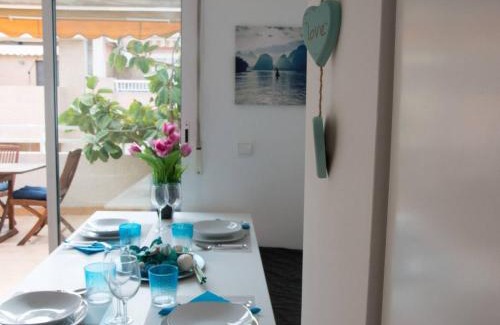 Alicante Apartment | Lovely Penhouse in Alicante with parking