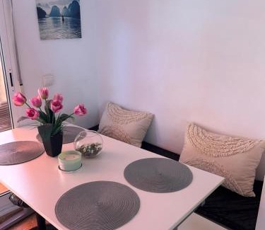 Alicante Apartment | Lovely Penhouse in Alicante with parking