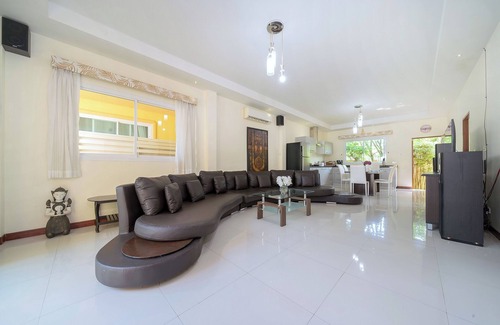 Rawai Villa | Lovely Pool Villa Platinum near Nai Harn