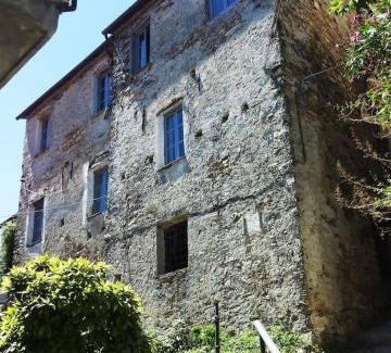 Dolcedo Apartment | Lovely renovated apartment near Dolcedo