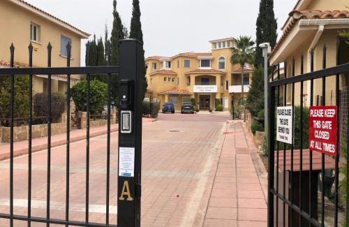 Paphos Apartment | Lovely Renovated Villa for Holiday!