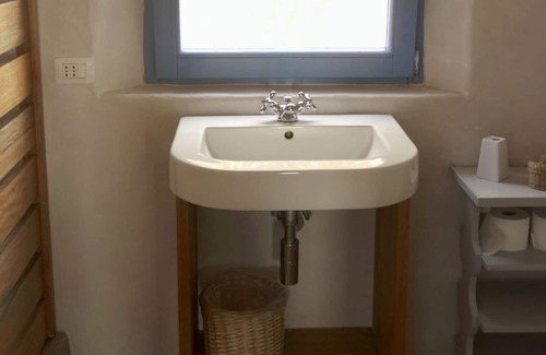 Sa Castangia Villa | Lovely secluded house high on a hill with wonderful country views