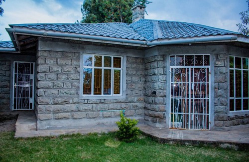 Nanyuki House | Lovely Spacious 3-Bed All EnSuite House in Nanyuki