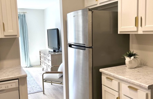 Whitehouse Apartment | Lovely Suburban Retreat Near Blue Creek and Oak Openings Metroparks