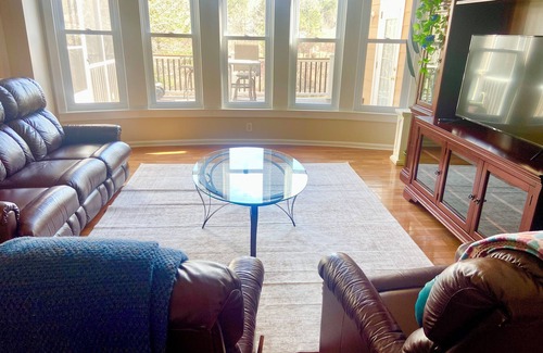 Douglasville House | Lovely Suite bedroom house in welcoming Douglasville with AC, WiFi monthly