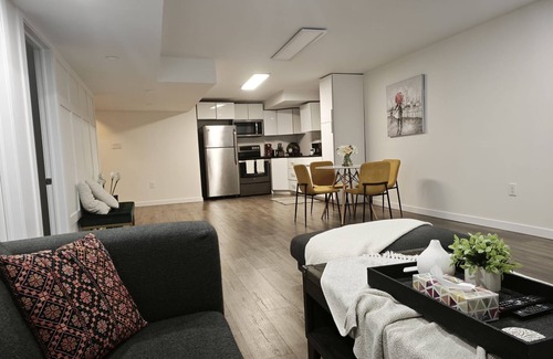 London Apartment | Lovely suite west of london