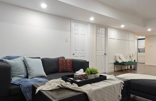 London Apartment | Lovely suite west of london