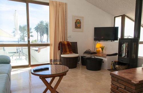 Bahia Dorada House | Lovely townhouse by the sea with pool and Wifi, Close to beach, gardens, pool and town