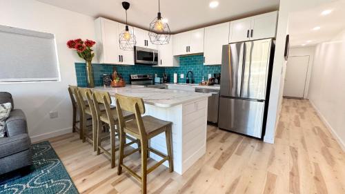 Midtown Ocean City Apartment | Lovely Turnkey Ocean Block Condo in Ocean City