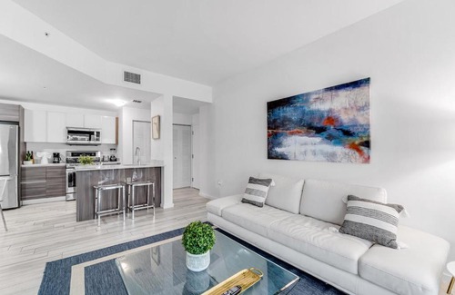 Midtown Apartment | Lovely Unit Mins from Wynwood with Free Parking