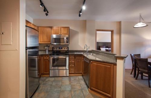 Winter Park Apartment | Lovely Zephyr Mountain Lodge condo with Continental Divide and Village Views condo