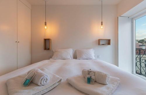 Santa Maria Maior Apartment | LovelyStay - Lisbon Home With Castle View